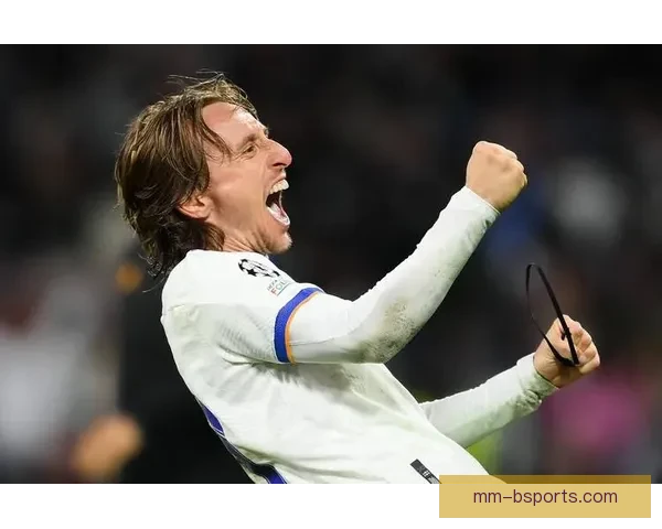 从亚洲杯赛场表现看莫德里奇竞技状态与领袖价值评估全面分析研究 从亚洲杯赛场表现看莫德里奇竞技状态与领袖价值评估全面分析研究